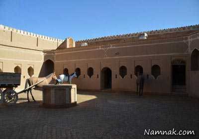 چاپارخانه میبد 